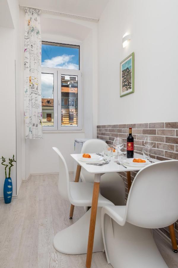 Rijeka With Love Center Εξωτερικό φωτογραφία